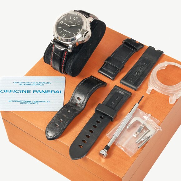 Panerai Luminor PAM 112 Convertible-Strap Watch - Picture 9 of 10